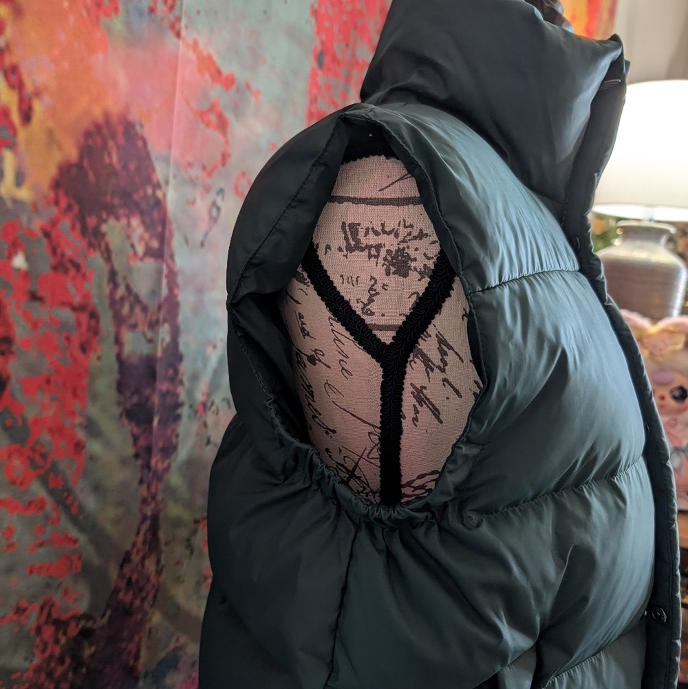NWT Green 66 Degrees North Dyngja Down Vest (XS) - Picture 4 of 7